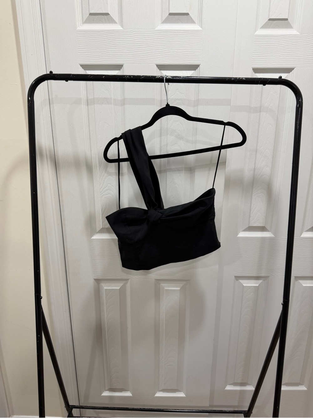 Zara Black Asymmetric One-Shoulder Crop Top